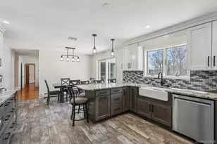 8 Foxwood Dr, Tomkins Cove, NY 10986 - Photo 16