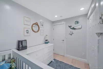 252 Arthur Street, Freeport, NY 11520 - Photo 10