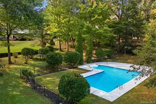 8 Tanager Ln, Northport, NY 11768 - Photo 24