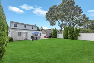 124 E 12th St, Huntington Station, NY 11746 - Photo 6