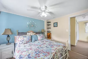 124 E 12th St, Huntington Station, NY 11746 - Photo 22