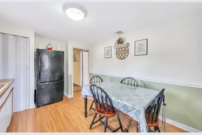 124 E 12th Street, Huntington Station, NY 11746 - Photo 10
