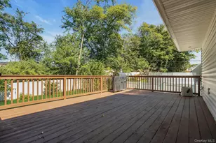 33 Pittoni Dr, Commack, NY 11725 - Photo 48