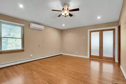 33 Pittoni Drive, Commack, NY 11725 - Photo 20