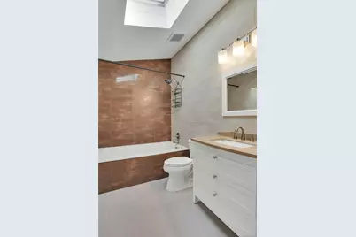 33 Pittoni Drive, Commack, NY 11725 - Photo 32