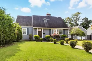 3208 Linden St, Wantagh, NY 11793 - Photo 4