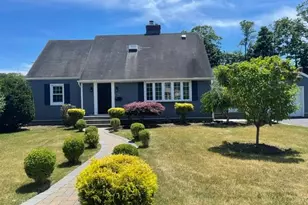 3208 Linden St, Wantagh, NY 11793 - Photo 2
