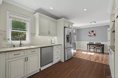 3208 Linden Street, Wantagh, NY 11793 - Photo 18