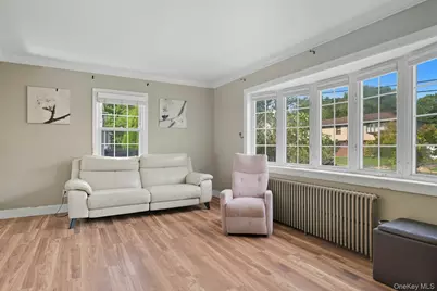 3208 Linden Street, Wantagh, NY 11793 - Photo 10