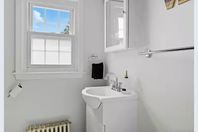3208 Linden Street, Wantagh, NY 11793 - Photo 24