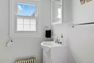 3208 Linden St, Wantagh, NY 11793 - Photo 24