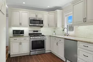 3208 Linden St, Wantagh, NY 11793 - Photo 18