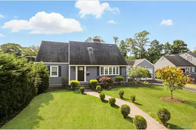 3208 Linden Street, Wantagh, NY 11793 - Photo 2