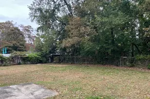 289 Jefferson, Mastic Beach, NY 11951 - Photo 18