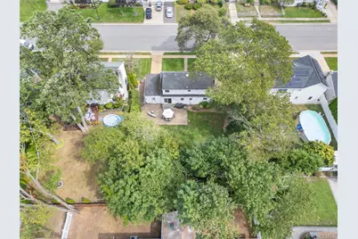 94 Charles Avenue, Massapequa Park, NY 11762 - Photo 30