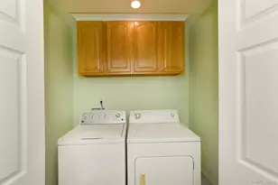 109 W 21st St, Huntington Station, NY 11746 - Photo 10