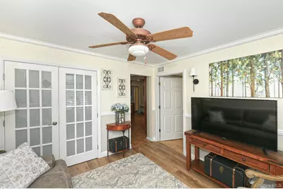 109 W 21st Street, Huntington Station, NY 11746 - Photo 18