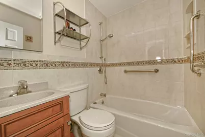 109 W 21st Street, Huntington Station, NY 11746 - Photo 14