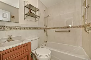 109 W 21st St, Huntington Station, NY 11746 - Photo 14