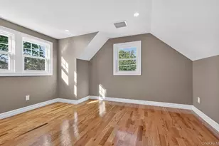 1098 Russell St, Franklin Square, NY 11010 - Photo 24