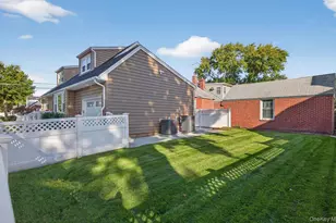 1098 Russell St, Franklin Square, NY 11010 - Photo 38