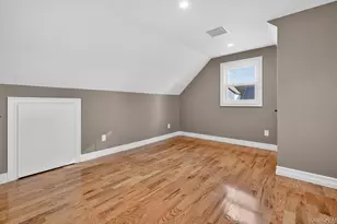 1098 Russell St, Franklin Square, NY 11010 - Photo 30