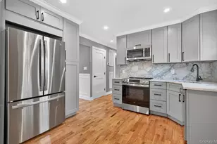 1098 Russell St, Franklin Square, NY 11010 - Photo 16