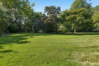 18 Heights Road, Manhasset, NY 11030 - Photo 20