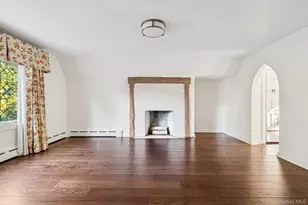 18 Heights Rd, Manhasset, NY 11030 - Photo 18