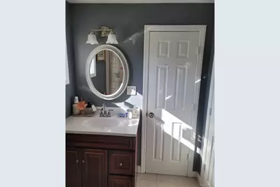 320 Clayton Street, Central Islip, NY 11722 - Photo 10