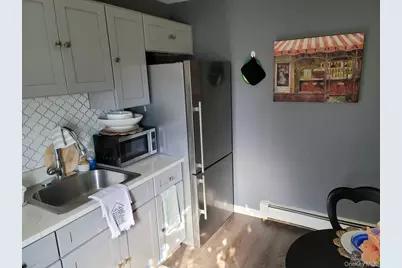 320 Clayton Street, Central Islip, NY 11722 - Photo 2