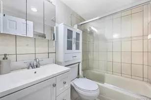 12 Roosevelt Ave, Greenlawn, NY 11740 - Photo 10