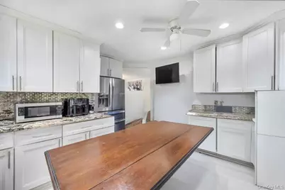 12 Roosevelt Avenue, Greenlawn, NY 11740 - Photo 6