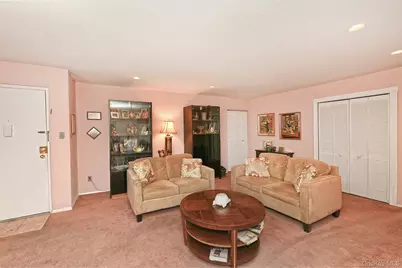 400 Fulton Street #8A, Farmingdale, NY 11735 - Photo 6