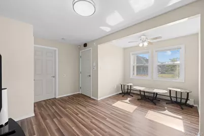 109 Laurel Street, Patchogue, NY 11772 - Photo 4