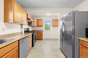 109 Laurel St, Patchogue, NY 11772 - Photo 10