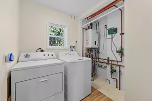 109 Laurel St, Patchogue, NY 11772 - Photo 28