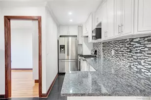 141-30 84th Rd, Briarwood, NY 11435 - Photo 8