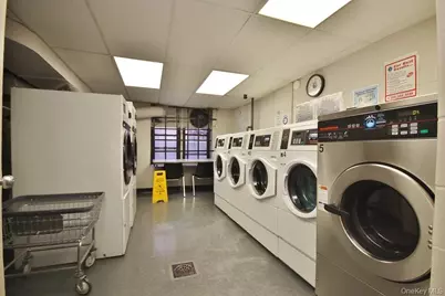 16 N Broadway #5R, White Plains, NY 10601 - Photo 30