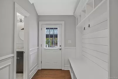 4 Carriage Court, Dix Hills, NY 11746 - Photo 26