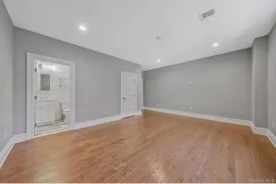 4 Carriage Court, Dix Hills, NY 11746 - Photo 32