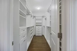 4 Carriage Ct, Dix Hills, NY 11746 - Photo 36