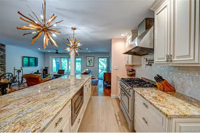 27 Prospect Avenue, Sea Cliff, NY 11579 - Photo 12