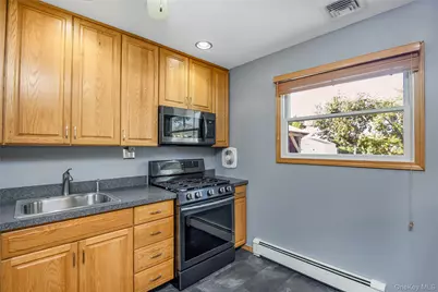 15 Whalen Street, North Babylon, NY 11703 - Photo 20