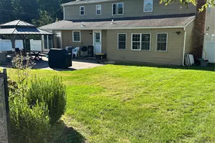 209 Old Post Dr, Hauppauge, NY 11788 - Photo 32