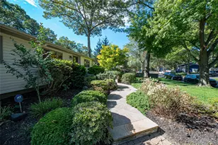 6 Rack Ln, East Setauket, NY 11733 - Photo 2