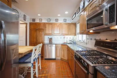 129 Belmont Avenue, Long Beach, NY 11561 - Photo 10