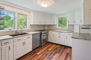 27 Bedford Rd, Pleasantville, NY 10570 - Photo 10