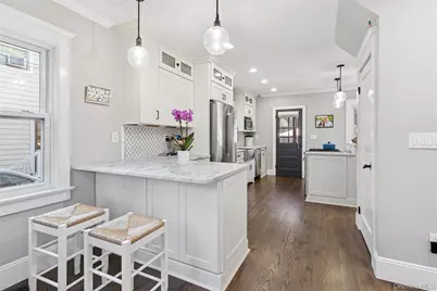 19 Margaret Boulevard, Merrick, NY 11566 - Photo 10