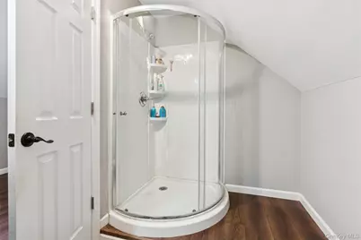 19 Margaret Boulevard, Merrick, NY 11566 - Photo 16